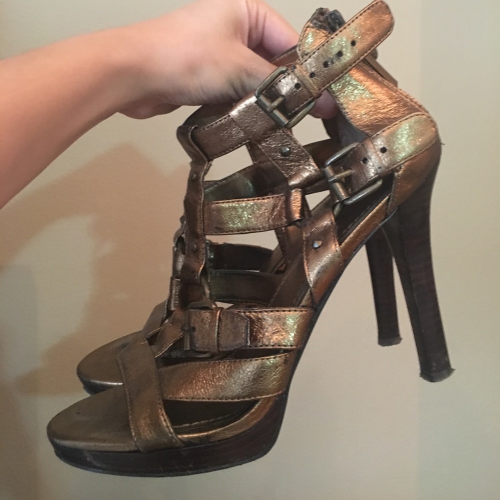 GUC Nine West Gold Leather Gladiator Sandal Sz 7.5